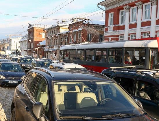Более 300  машин принудительно эвакуировали за сутки в Нижнем Новгороде