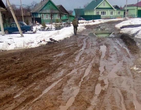 Чиновники предложили жителям сложиться на строительство дороги в Нижегородской области