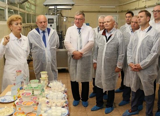 Сатаев предложит депутатам думы взять шефство над молочно-раздаточными пунктами Нижнего Новгорода