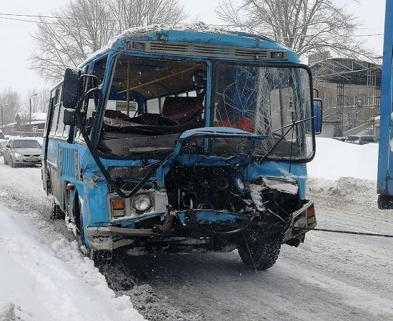 Более 20 человек пострадали в ДТП с участием автобуса «Нижегородского водоканала»