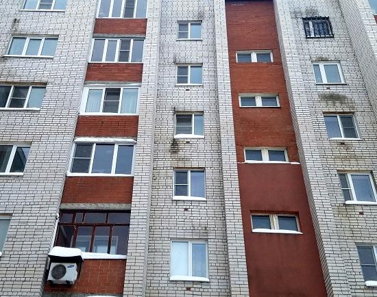 Жители напоминают: власти ответственны за аварийное состояние многоэтажки на Ломоносова, 15 в Нижнем Новгороде