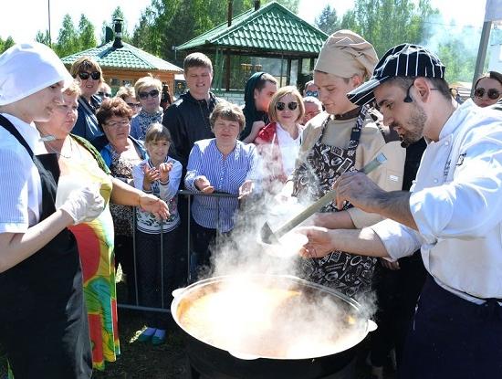 Четыре тысячи гостей посетили кулинарный фестиваль «Арзамасский гусь» в Нижегородской области