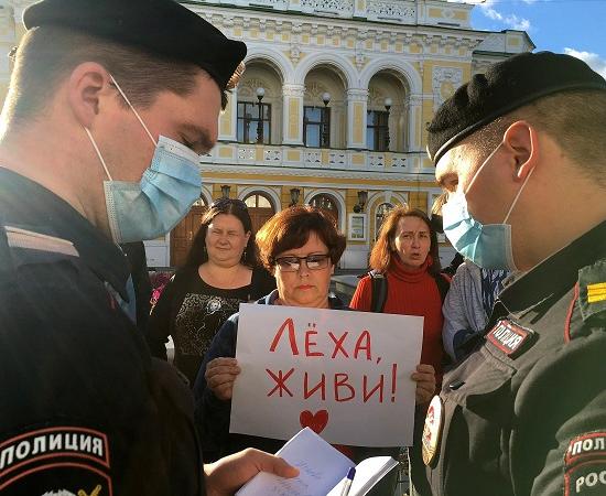 Charitе: Навального вывели из медицинской комы, его состояние улучшилось