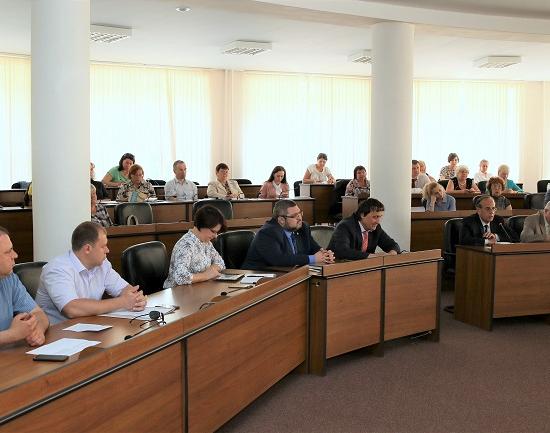 Семьдесят два участника публичных слушаний поддержали очередной перенос Дня города Нижнего Новгорода