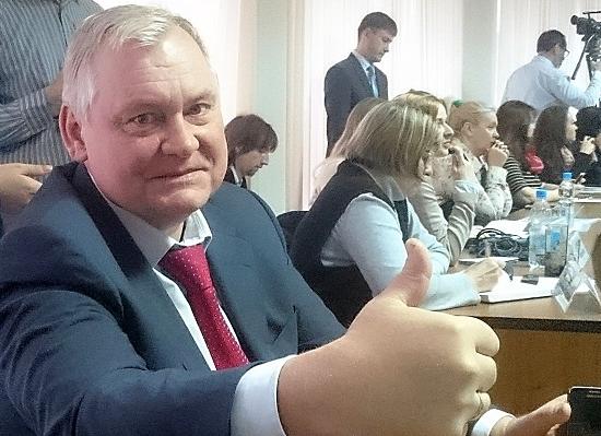 Нижегородский депутат ГД РФ Булавинов больше не женат и вдвое увеличил свой доход