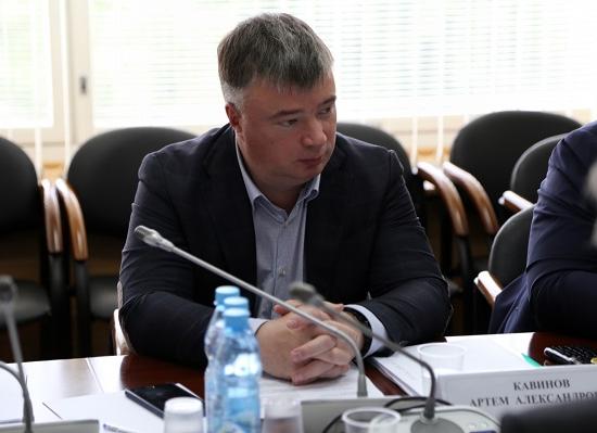 Кавинов: Надо проработать процедуру упрощенного гражданства для всех русскоязычных, живущих в СНГ