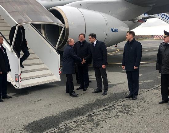 Полпред Комаров и губернатор  Никитин встретили президента РФ Путина в аэропорте Нижнего Новгорода