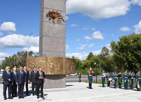 Памятник испытателям ядерного оружия открыт в Сарове спустя год после гибели сотрудников РФЯЦ
