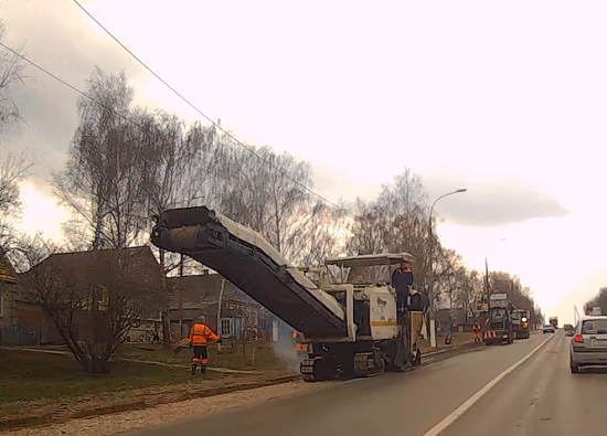 Дорогу начали расширять в поселке Афонино возле Нижнего Новгорода