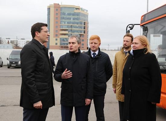 Губернатору Никитину снова показали автобусы, купленные мэрией Нижнего Новгорода