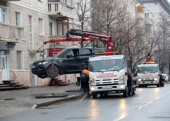 Число принудительно эвакуированных машин сократилось почти в 3 раза в Нижнем Новгороде
