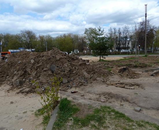Зеленая зона сквера им.Грабина уничтожена в ходе благоустройства в Нижнем Новгороде