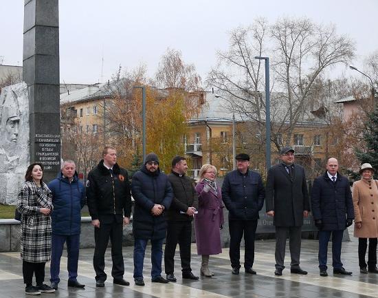 Завершение реконструкции сквера в Канавине Нижнего Новгорода не обошлось без речей чиновников и депутатов