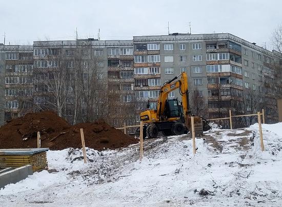 Мининвест подал в суд на фирму «Гурман», строящую ТЦ на месте рощи в Печерах Нижнего Новгорода