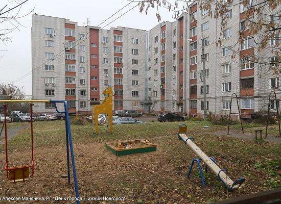 Жильцов принудительно выселяют из многоэтажки на Ломоносова в Нижнем Новгороде в связи с введением ЧС