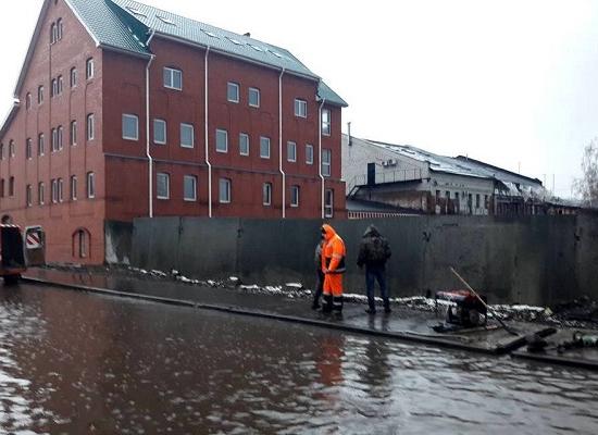 После благоустройства решается проблема затопления улицы Стрелки в Нижнем Новгороде