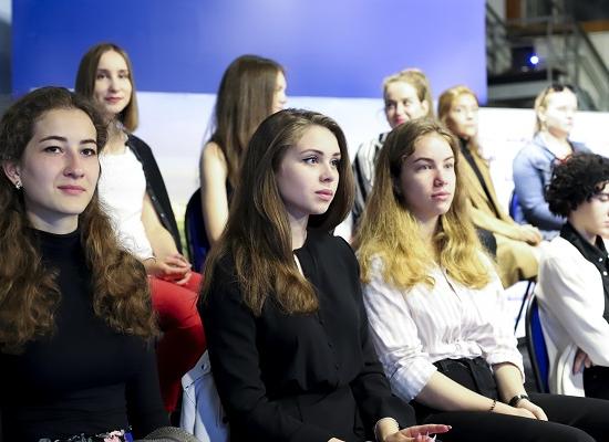 Первые нижегородские продюсеры защитили дипломы в Мининском университете 