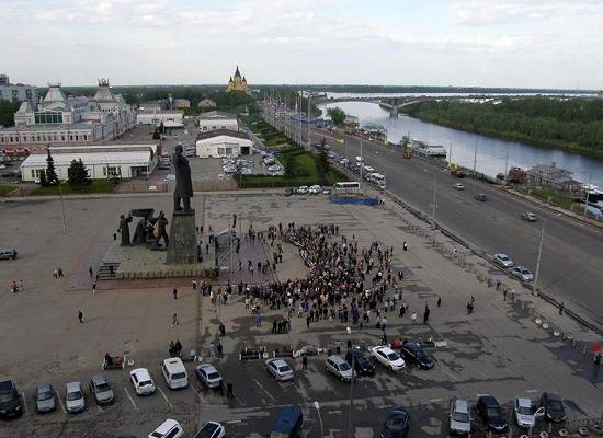 Митинг против отмены привычных маршрутов частных перевозчиков прошел в Нижнем Новгороде