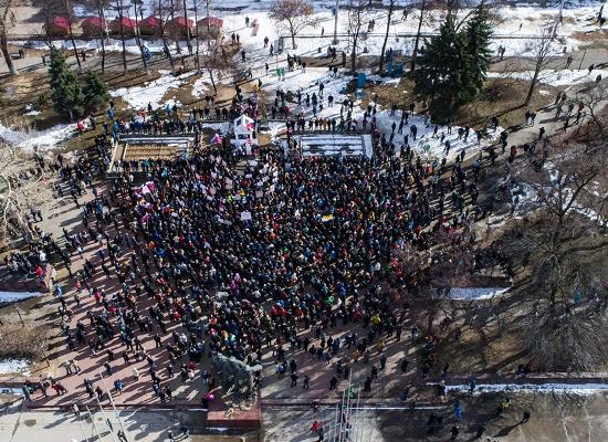 Двух нижегородцев хотят оштрафовать за съемку квадрокоптерами митинга против коррупции 26 марта