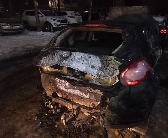 После пресс-конференции сожгли машину журналиста в Дзержинске Нижегородской области