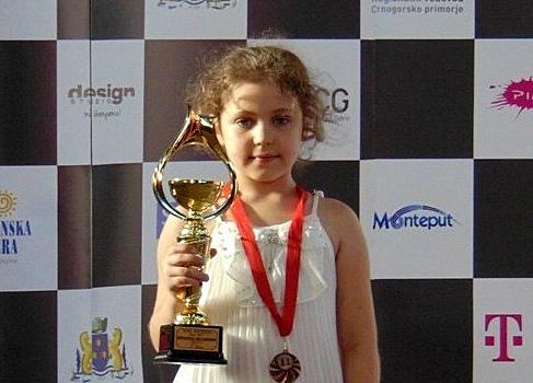 Юные нижегородки-сестры Завиваевы завоевали два «золота» и «серебро» на первенстве Европы по шахматам