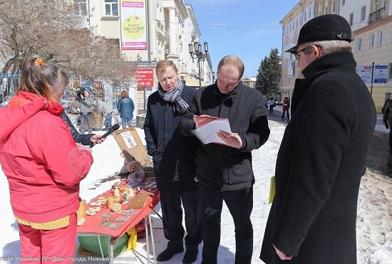 Плановый рейд для пресечения незаконной торговли прошел на Большой Покровской в Нижнем Новгороде