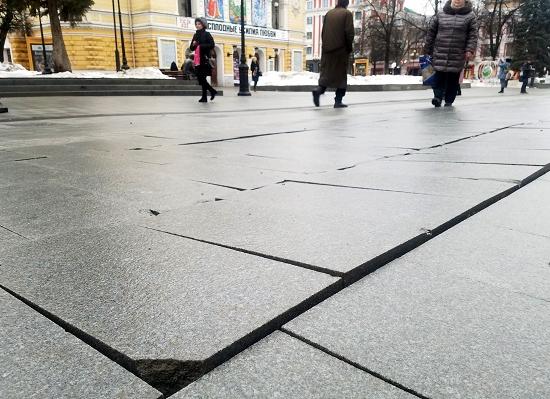 Стало известно, сколько заплатят подрядчику за скандальную укладку плитки на Покровской в Нижнем Новгороде