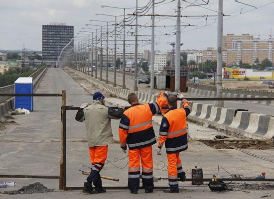 Ограждения с воротами и охраной установили на Молитовском мосту в Нижнем Новгороде