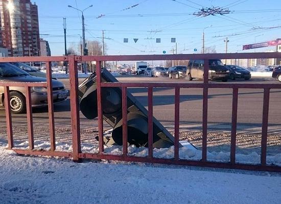 Изменится режим светофоров на перекрестке Казанское шоссе-Родионова-Бринского Нижнего Новгорода