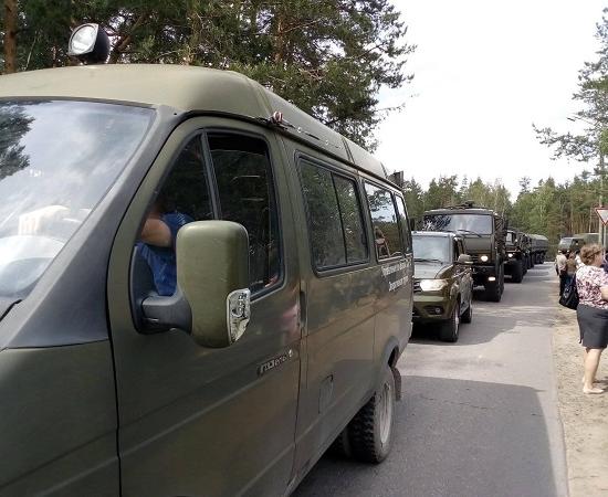 Колонна военной автотехники прибыла к заводу «Кристалл» в Дзержинске, где прогремело два взрыва